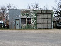 USA - McLean IL - Abandoned Old Shop (9 Apr 2009)